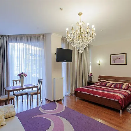 Hermes Hotel Апартаменти