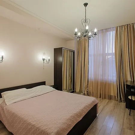 Hermes Hotel *