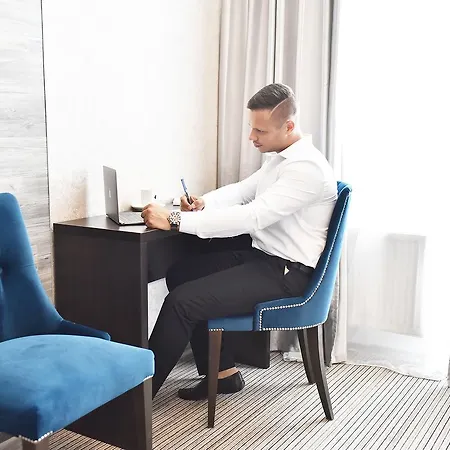 Hermes Hotel