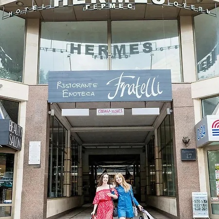 Hermes Hotel *