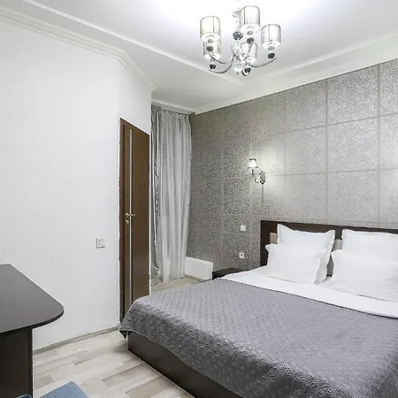Hermes Hotel Апартаменти *