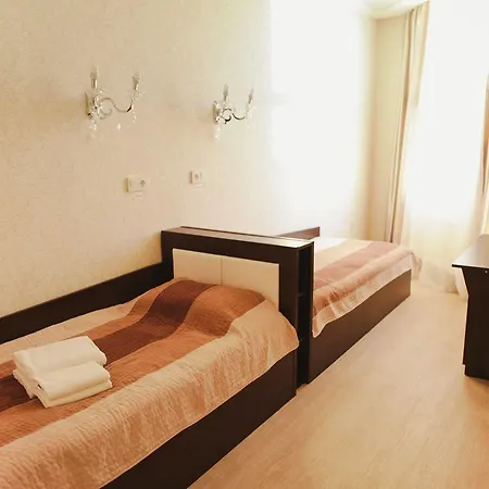 Hermes Hotel Апартаменти *