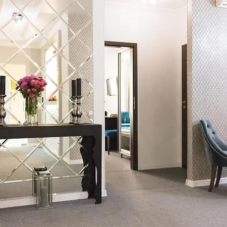 Апартаменти Hermes Hotel *